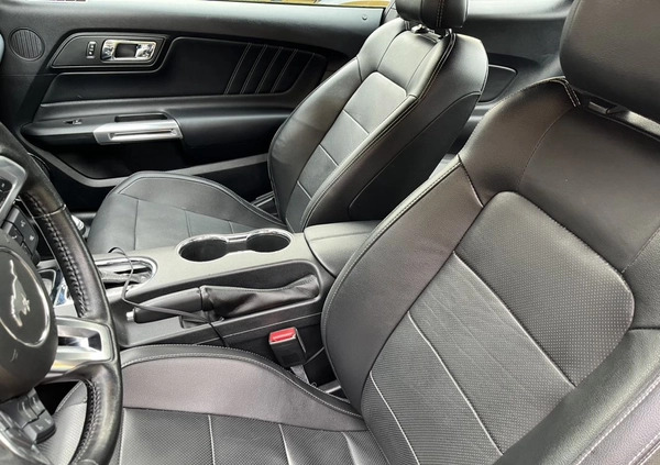 Ford Mustang cena 129000 przebieg: 37500, rok produkcji 2017 z Wrocław małe 154